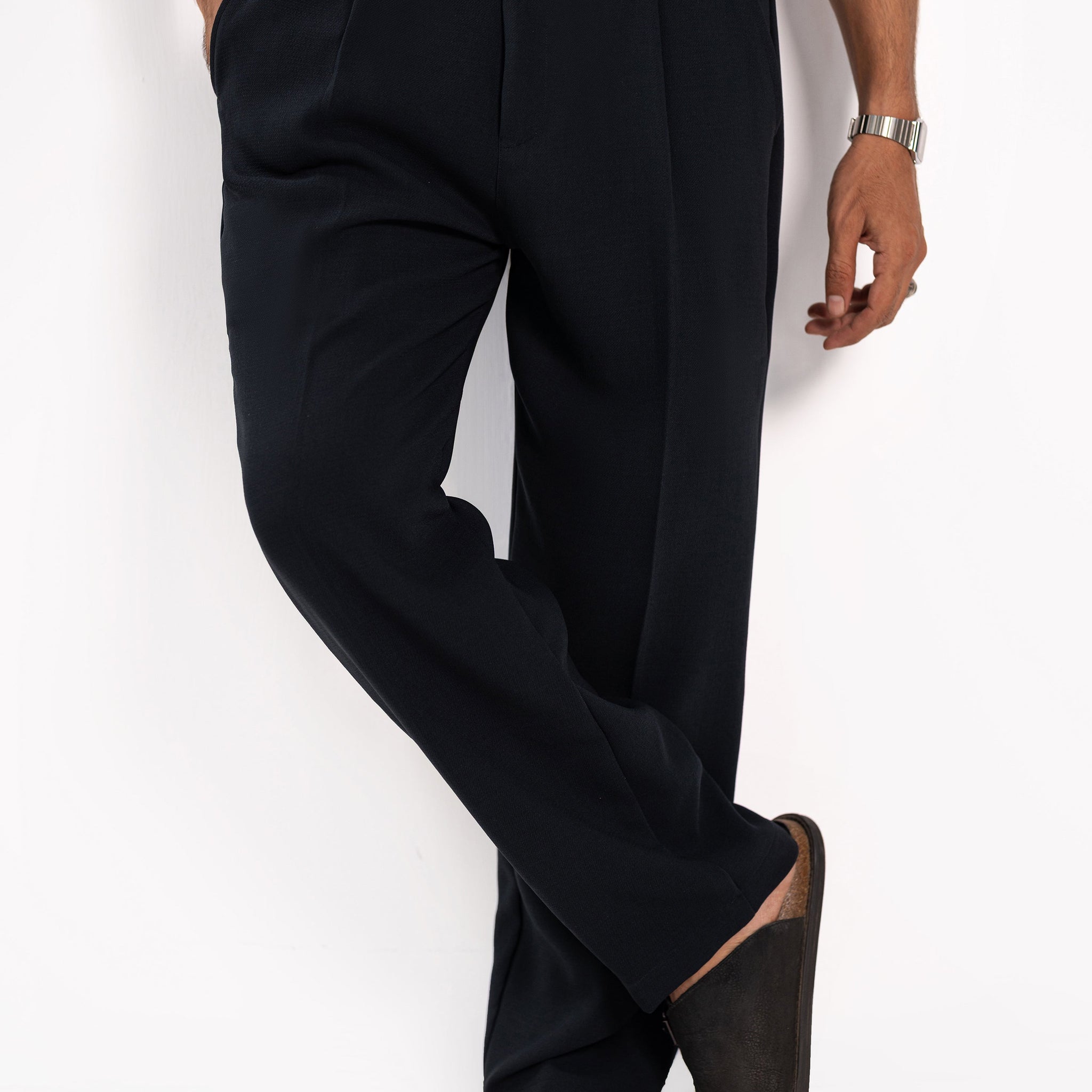 Classic Raven Pleated Pants