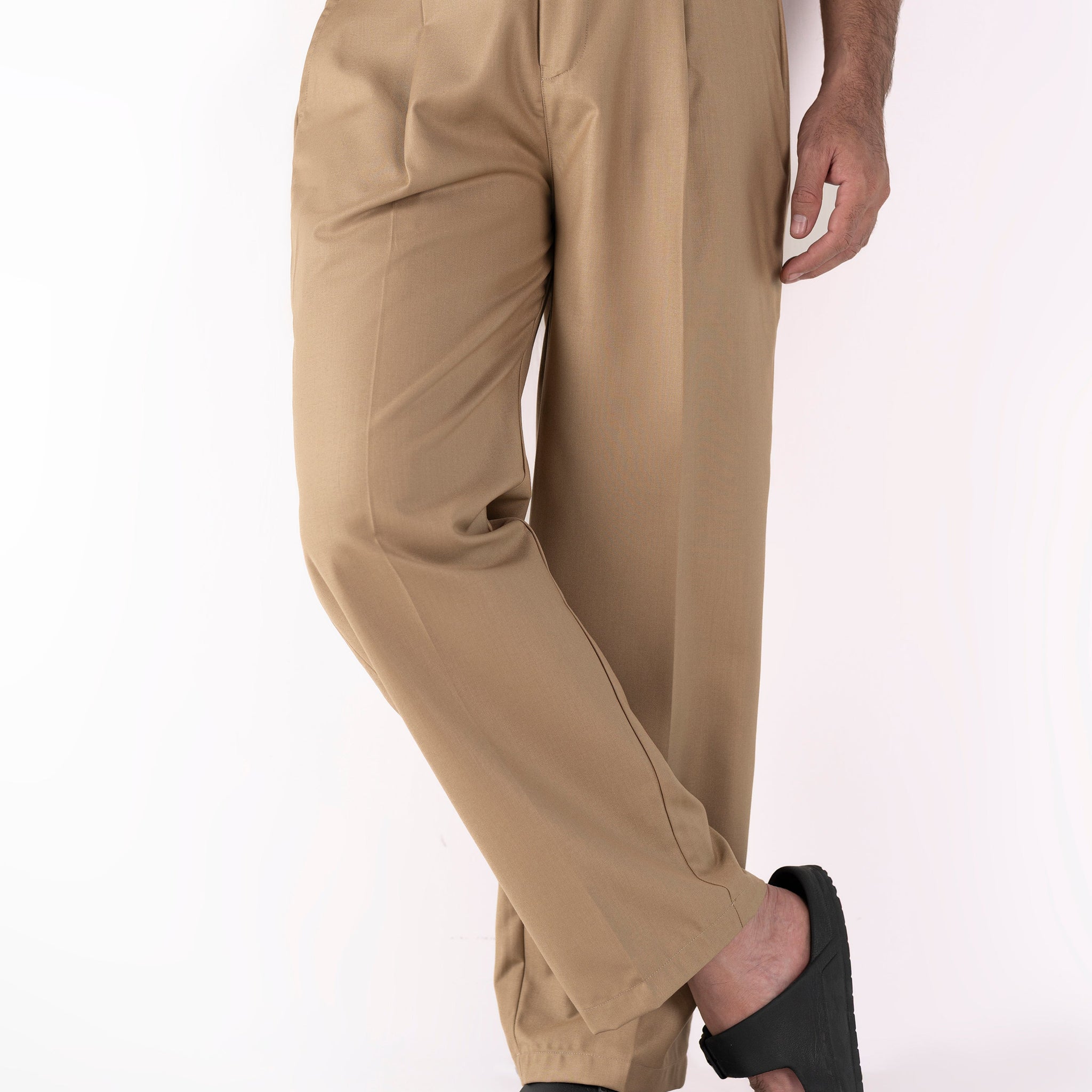 Classic Lattéa Pleated Pant